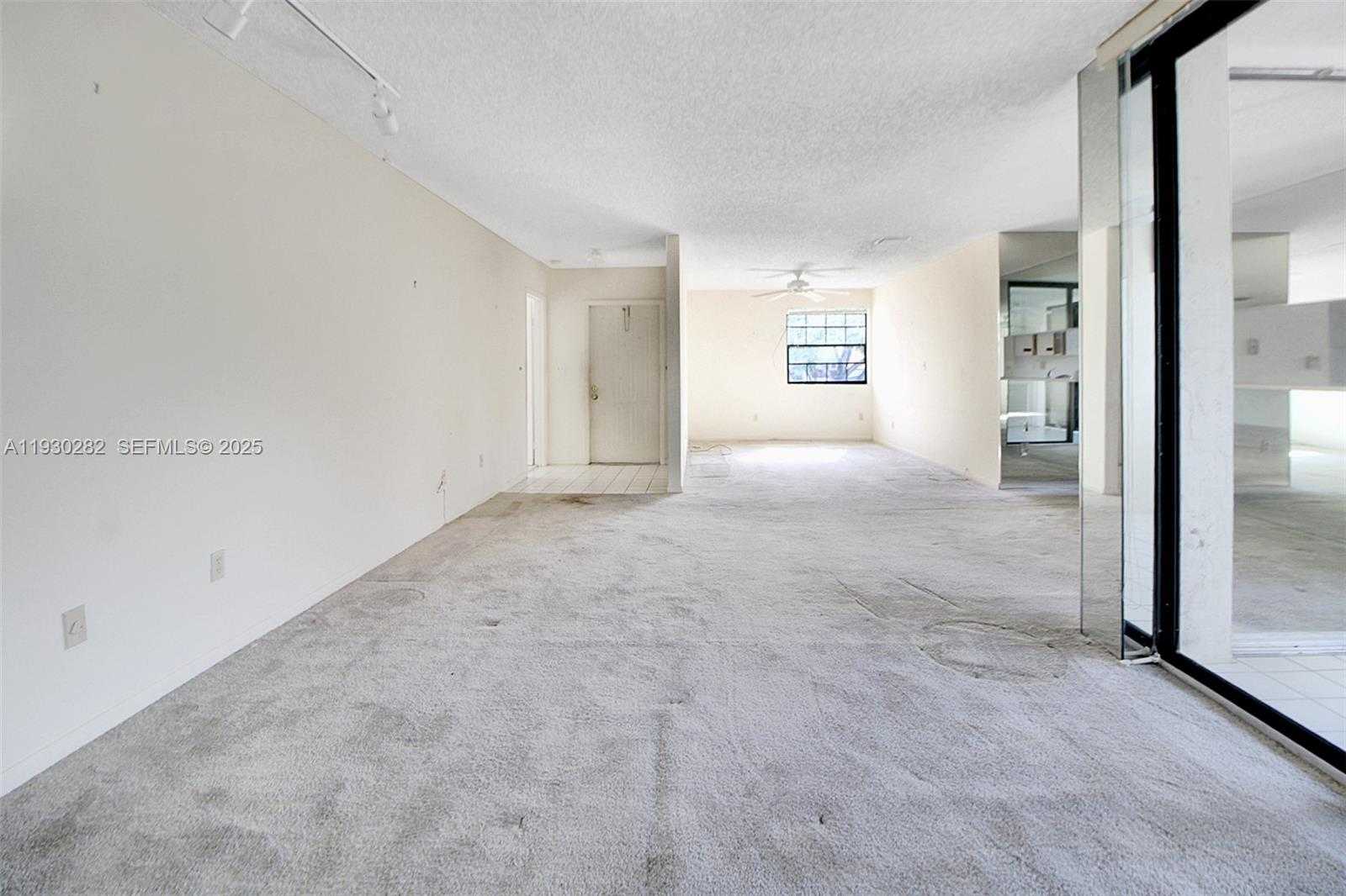 Small Image of 3553 MAGELLAN CIR #317-1, Aventura Number 5