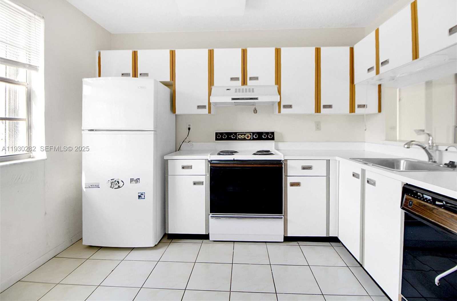 Small Image of 3553 MAGELLAN CIR #317-1, Aventura Number 9
