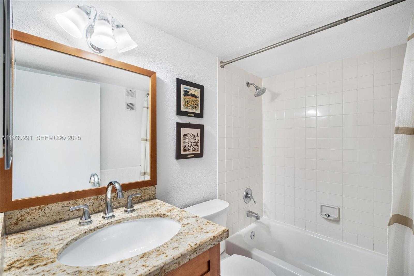 Small Image of 770 CLAUGHTON ISLAND DR #503, Miami Number 18