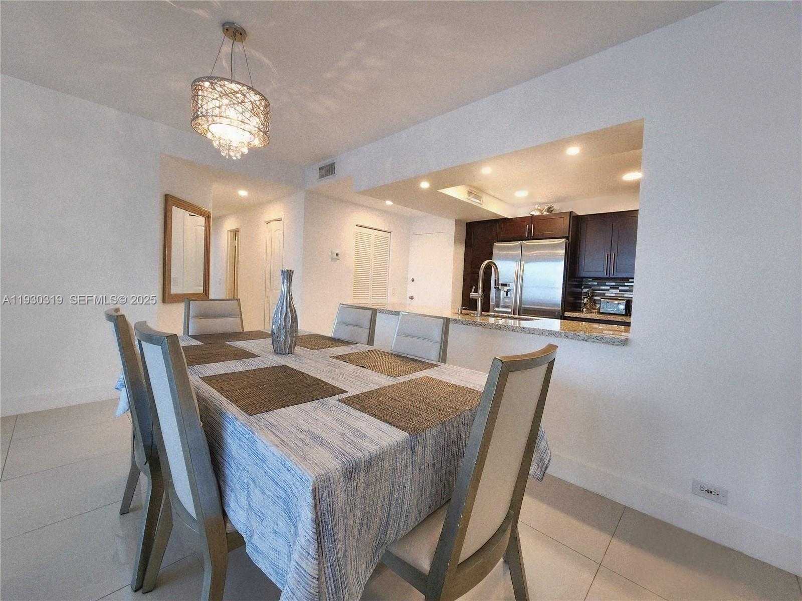 Imagen de Pequeño Objeto