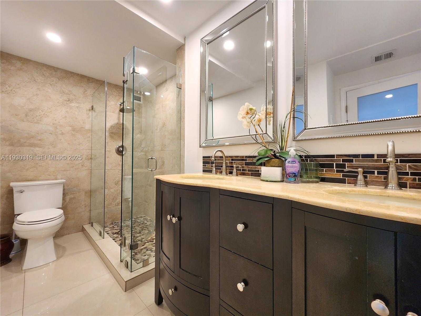 Imagen de Pequeño Objeto