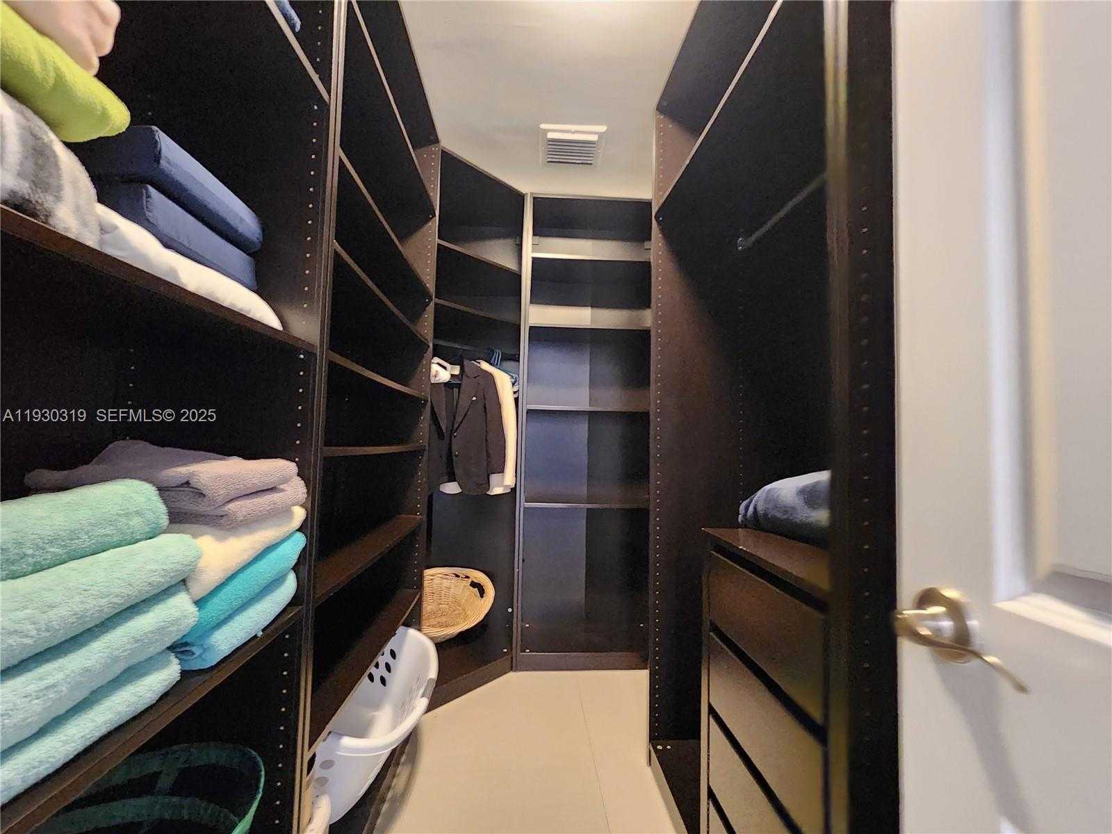 Imagen de Pequeño Objeto