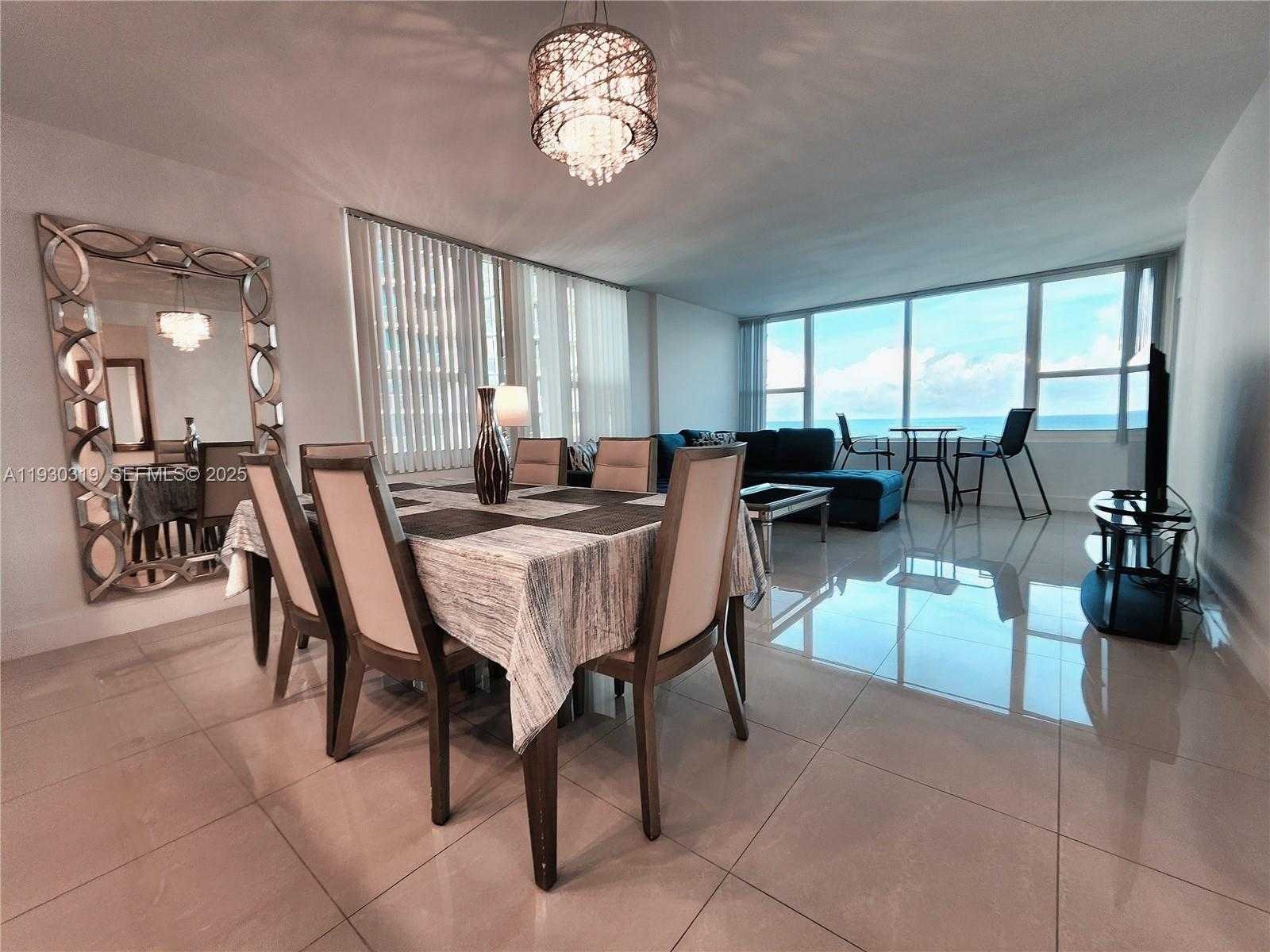 Imagen de Pequeño Objeto