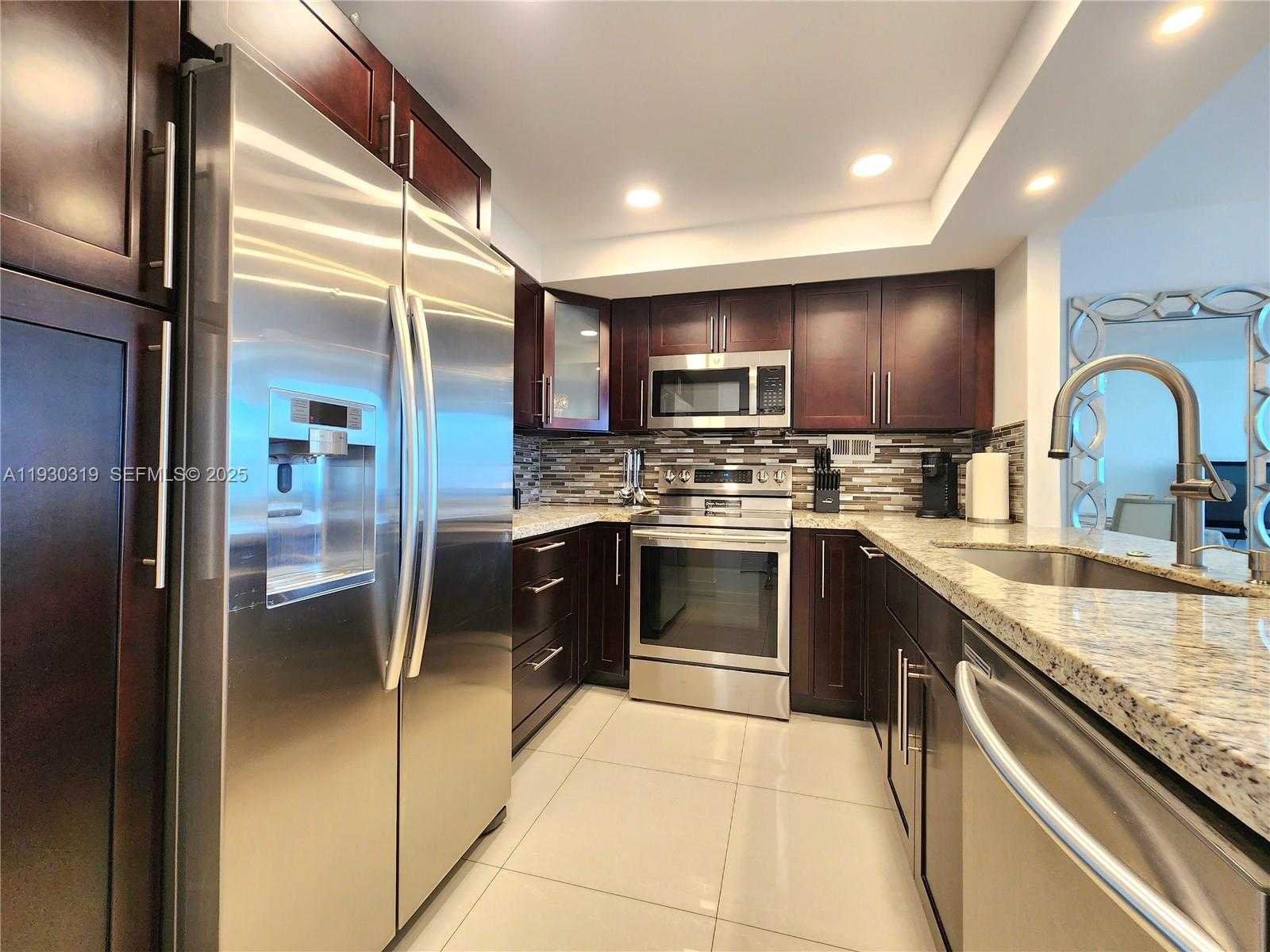 Imagen de Pequeño Objeto