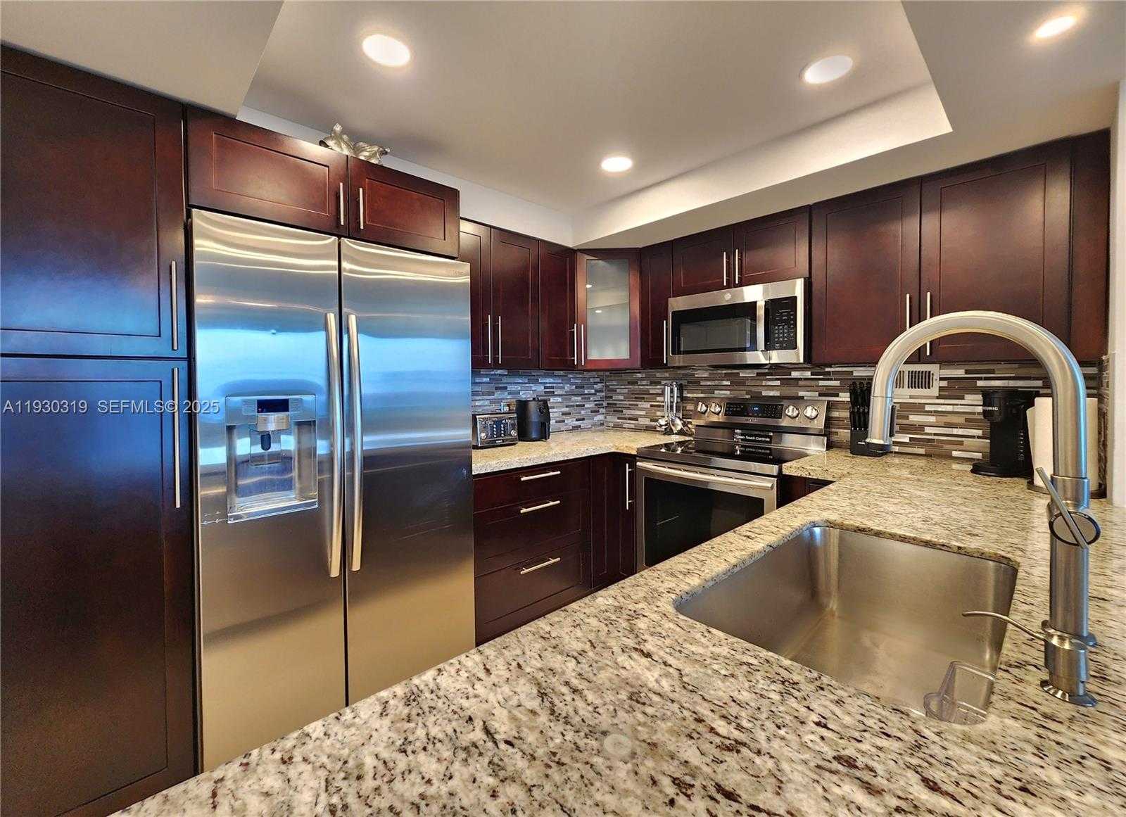 Imagen de Pequeño Objeto