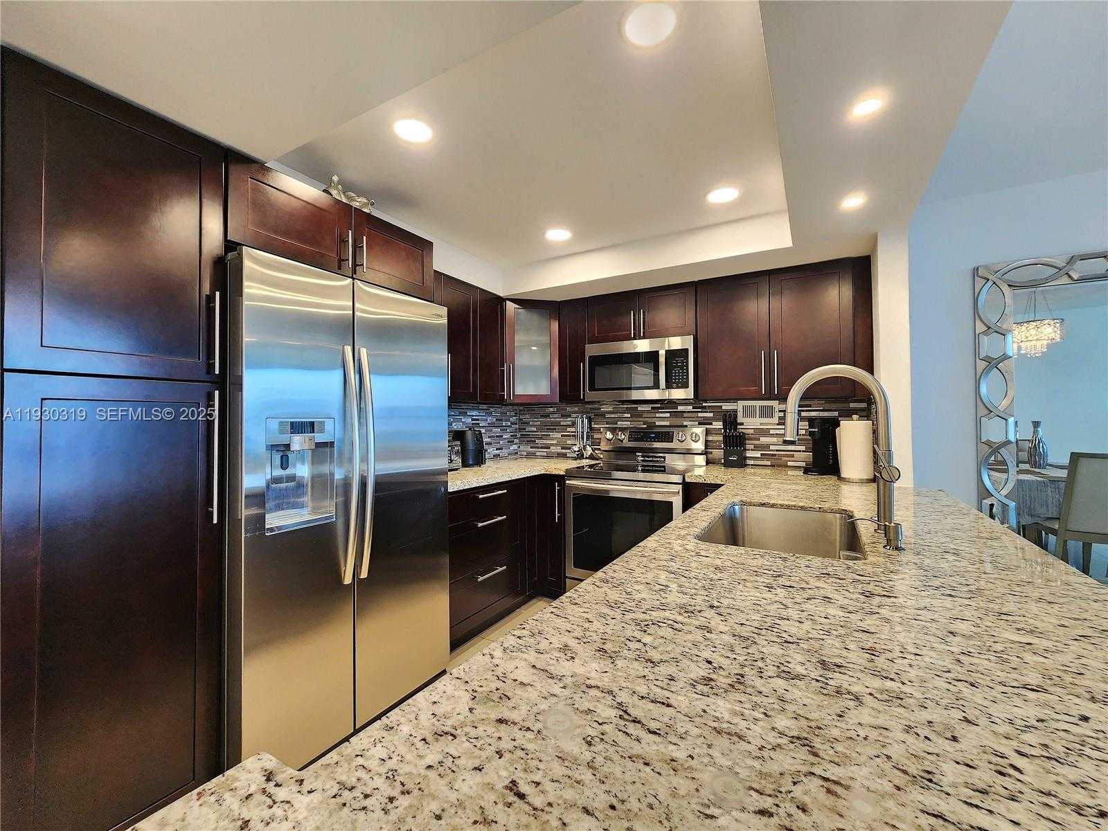 Imagen de Pequeño Objeto