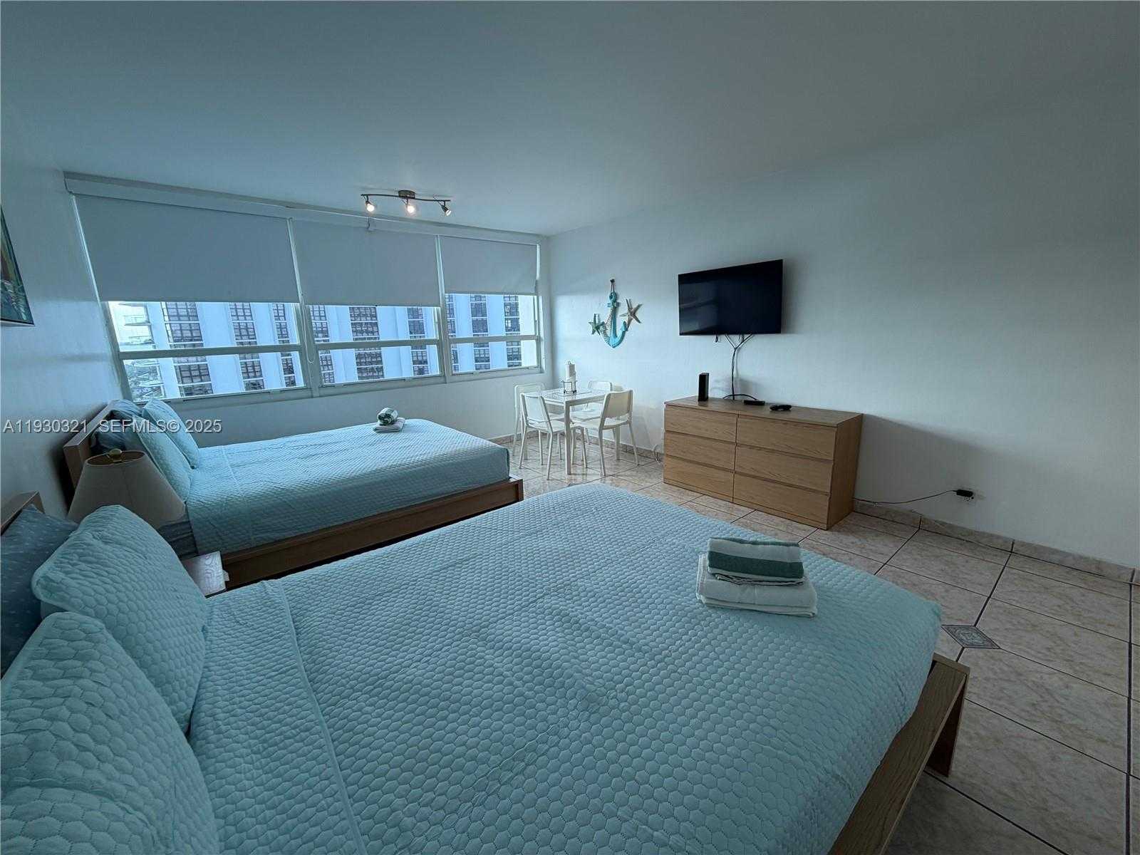 Small Image of 5445 COLLINS AVE #1506, Miami Beach Number 10