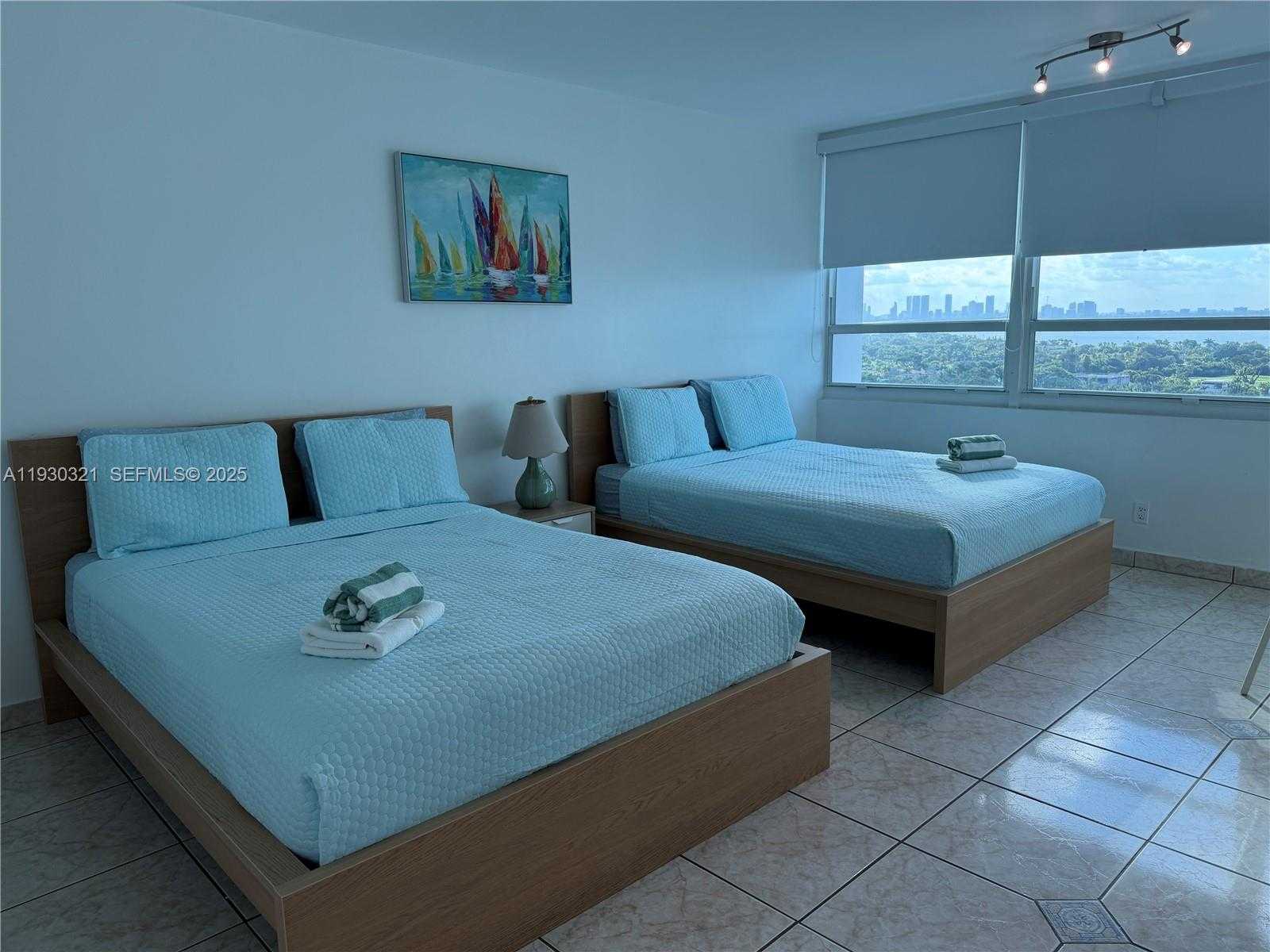 Small Image of 5445 COLLINS AVE #1506, Miami Beach Number 3