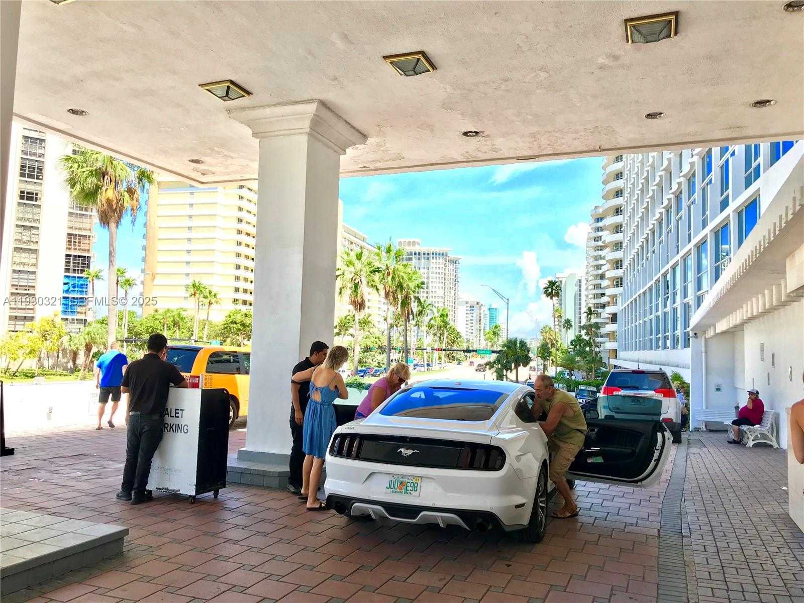 Small Image of 5445 COLLINS AVE #1506, Miami Beach Number 38