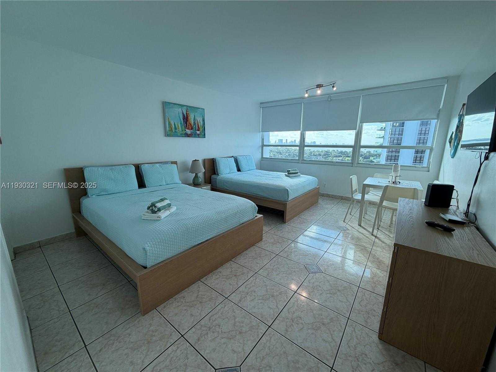 Small Image of 5445 COLLINS AVE #1506, Miami Beach Number 4