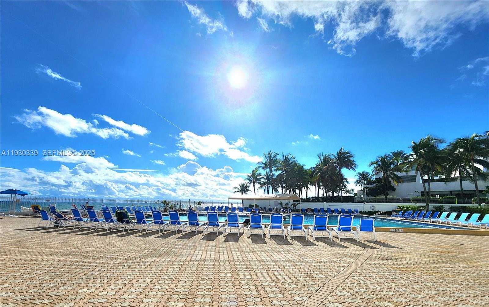 Imagen de Pequeño Objeto