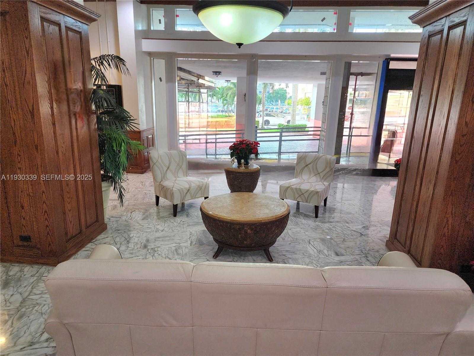 Imagen de Pequeño Objeto