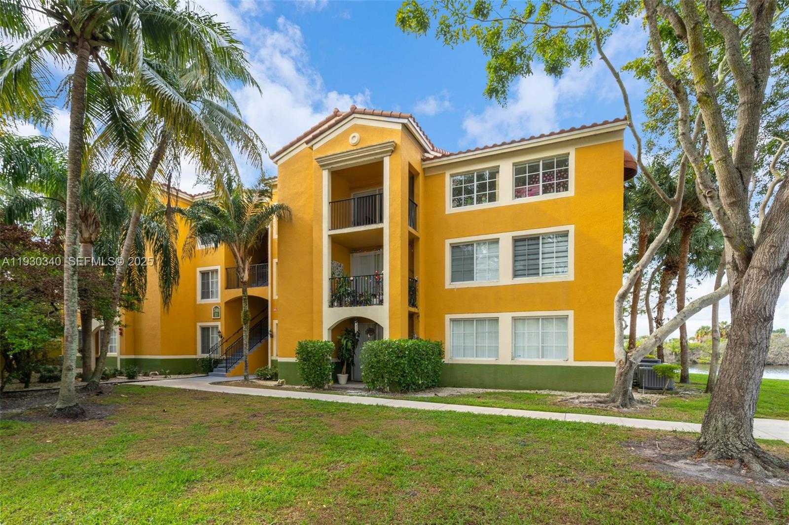 Small Image of 2401 WEST PRESERVE WAY #204, Miramar Number 1