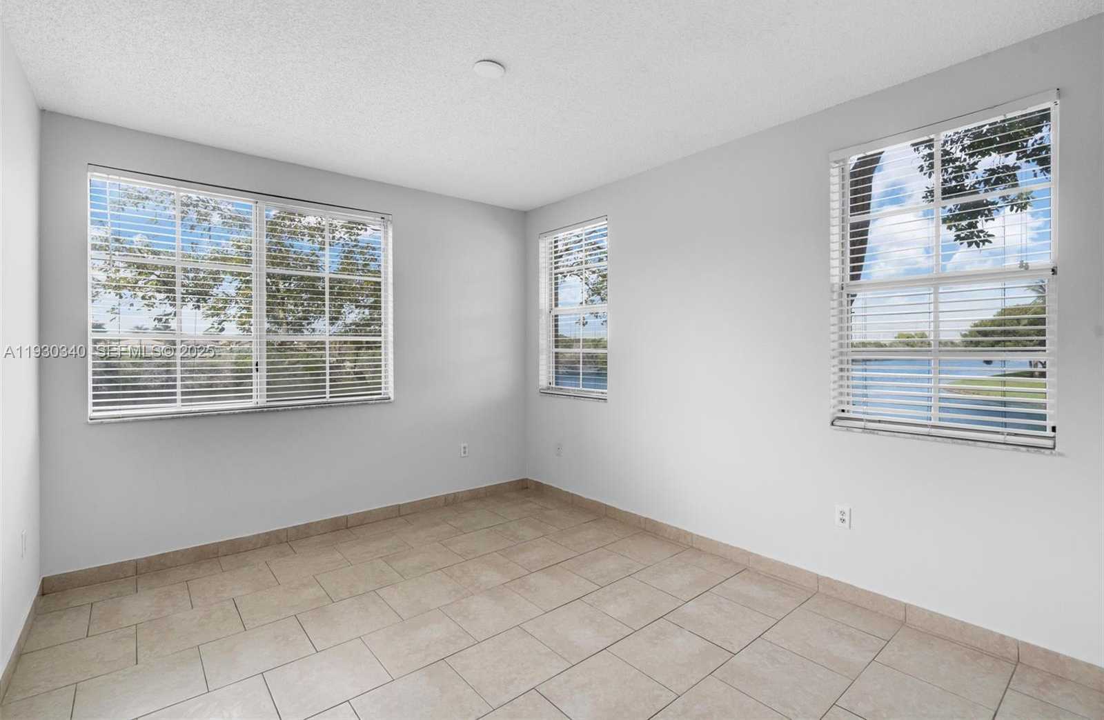 Small Image of 2401 WEST PRESERVE WAY #204, Miramar Number 11