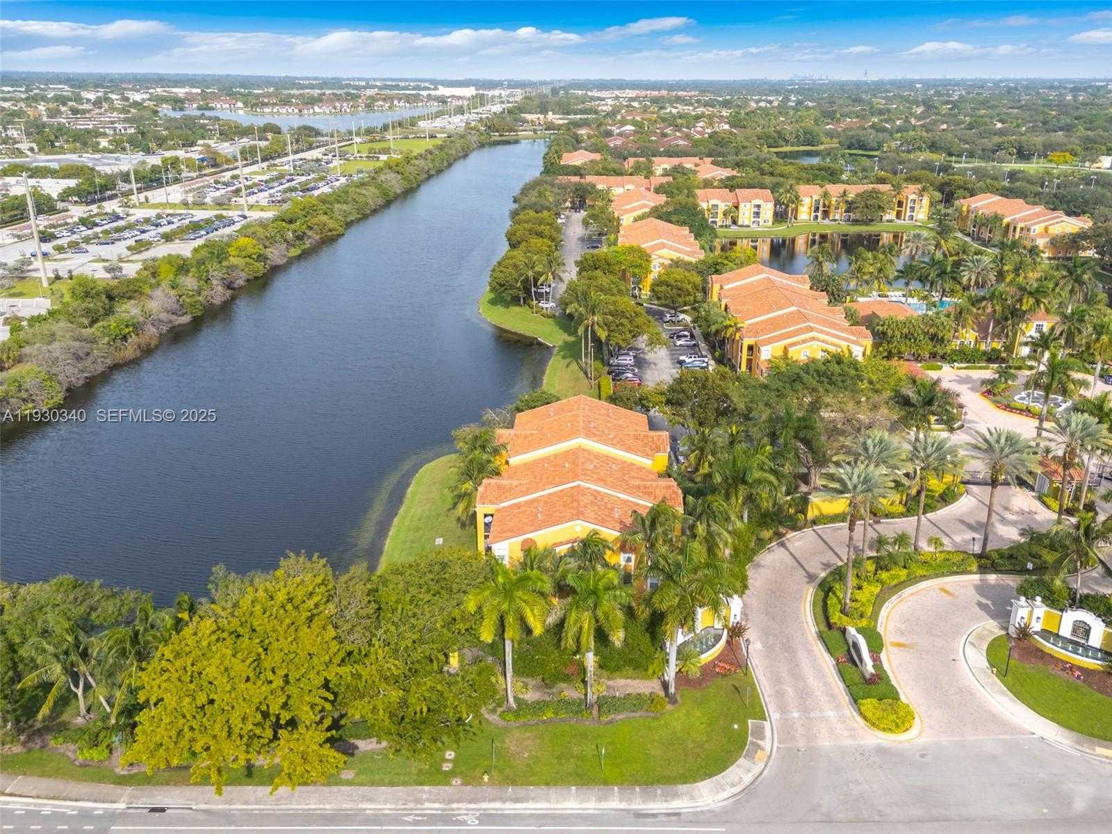 Small Image of 2401 WEST PRESERVE WAY #204, Miramar Number 37