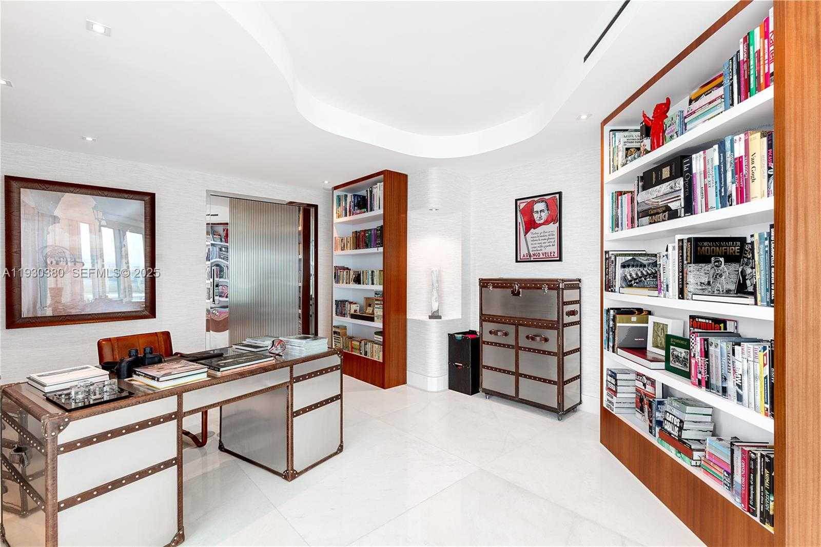 Small Image of 1643 BRICKELL AVE #PH 4901 + Dock, Miami Number 24