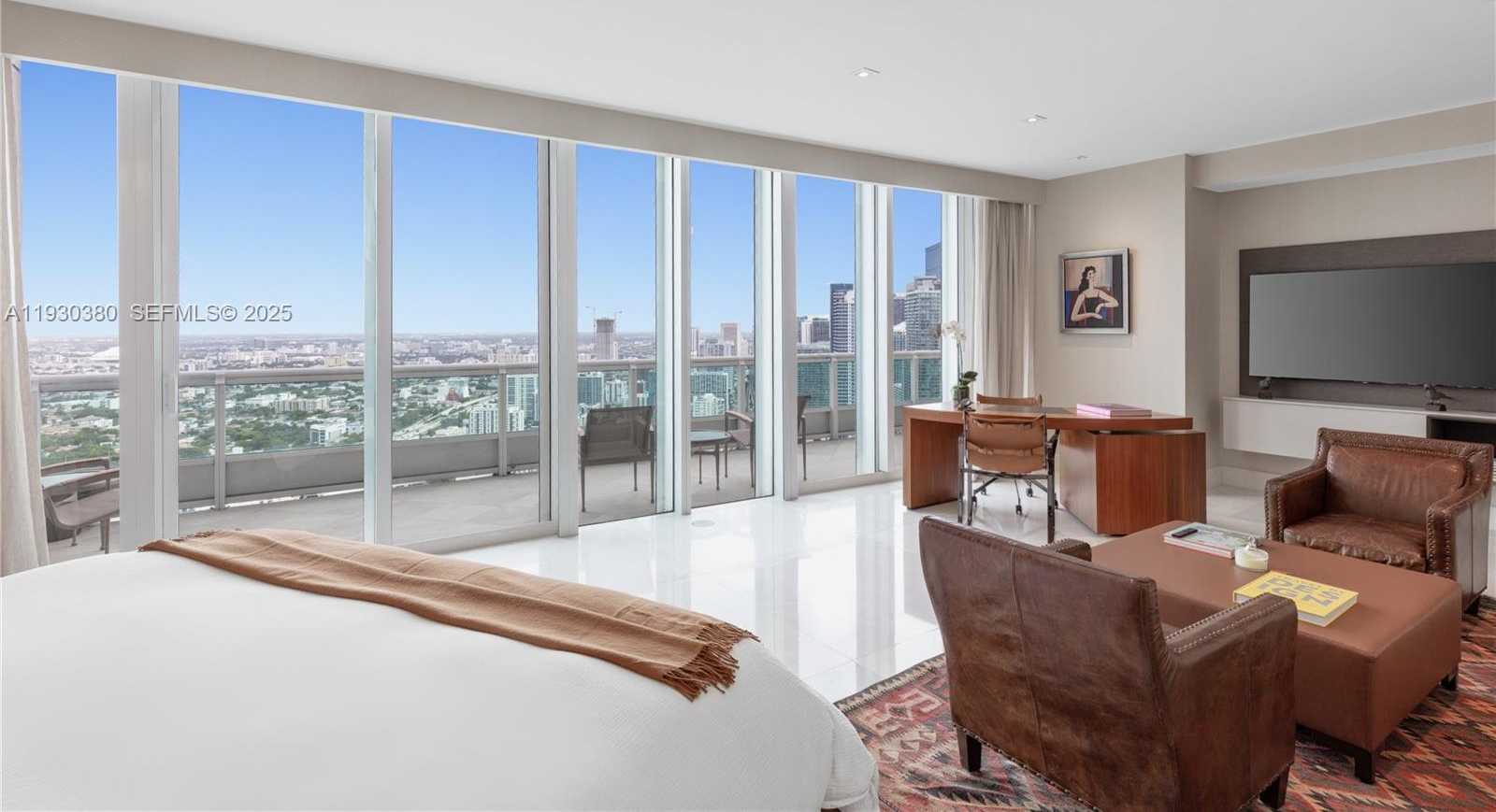 Small Image of 1643 BRICKELL AVE #PH 4901 + Dock, Miami Number 28