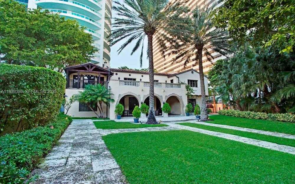 Small Image of 1643 BRICKELL AVE #PH 4901 + Dock, Miami Number 68
