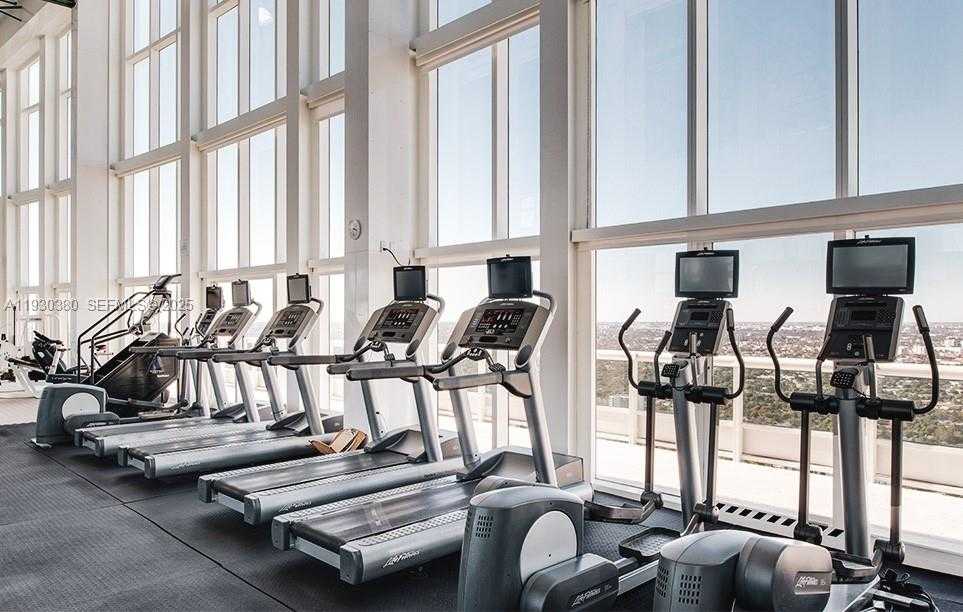 Small Image of 1643 BRICKELL AVE #PH 4901 + Dock, Miami Number 71