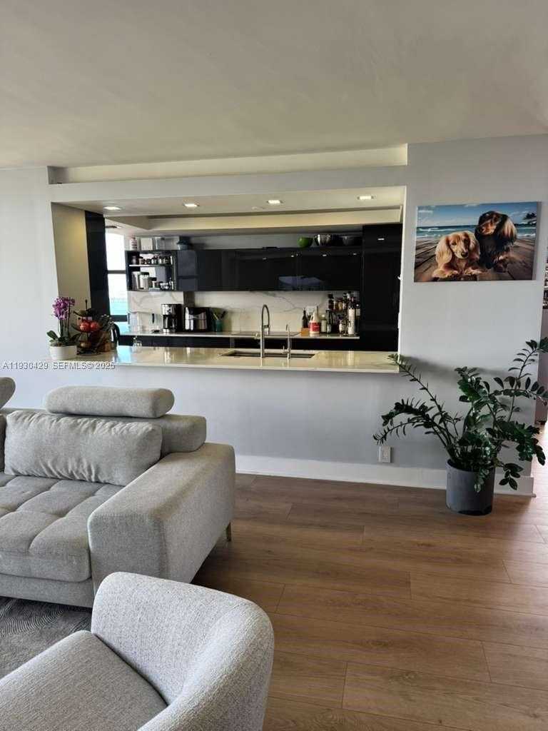 Small Image of 4000 TOWERSIDE TER #1901, Miami Number 15