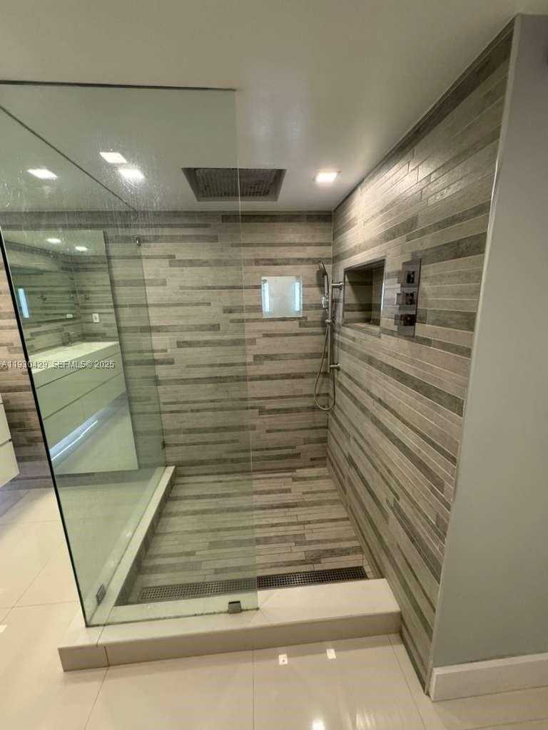 Small Image of 4000 TOWERSIDE TER #1901, Miami Number 23