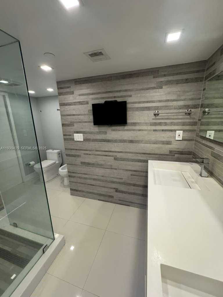 Small Image of 4000 TOWERSIDE TER #1901, Miami Number 24