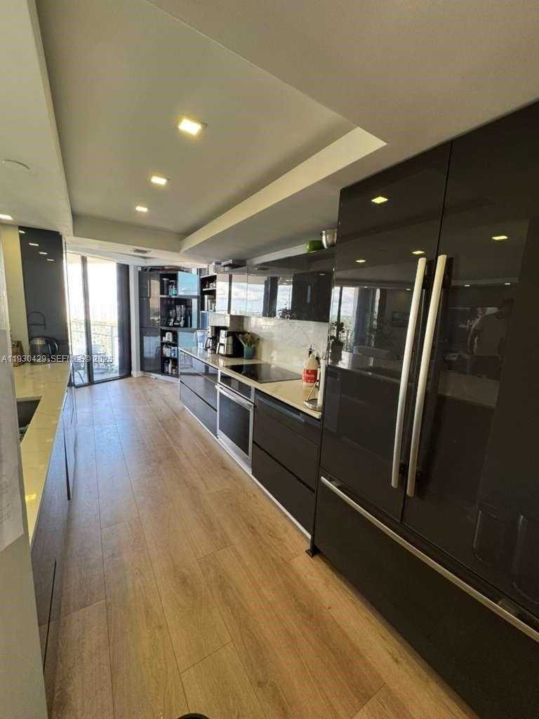 Small Image of 4000 TOWERSIDE TER #1901, Miami Number 8