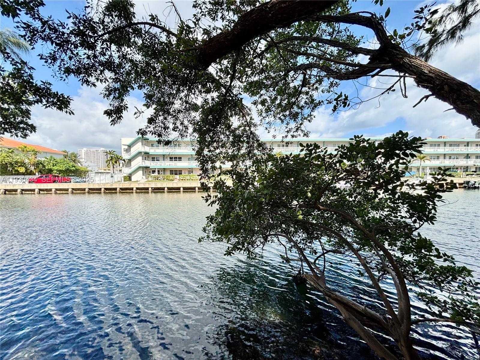 Small Image of 3660 NORTH EAST 166TH ST #506, North Miami Beach Number 3