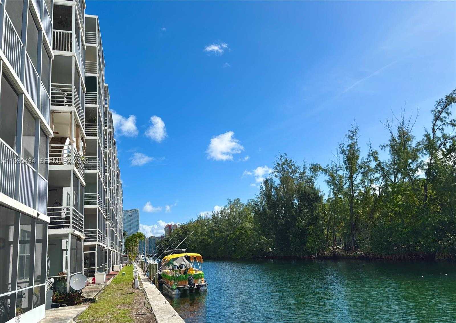 Small Image of 3660 NORTH EAST 166TH ST #506, North Miami Beach Number 4