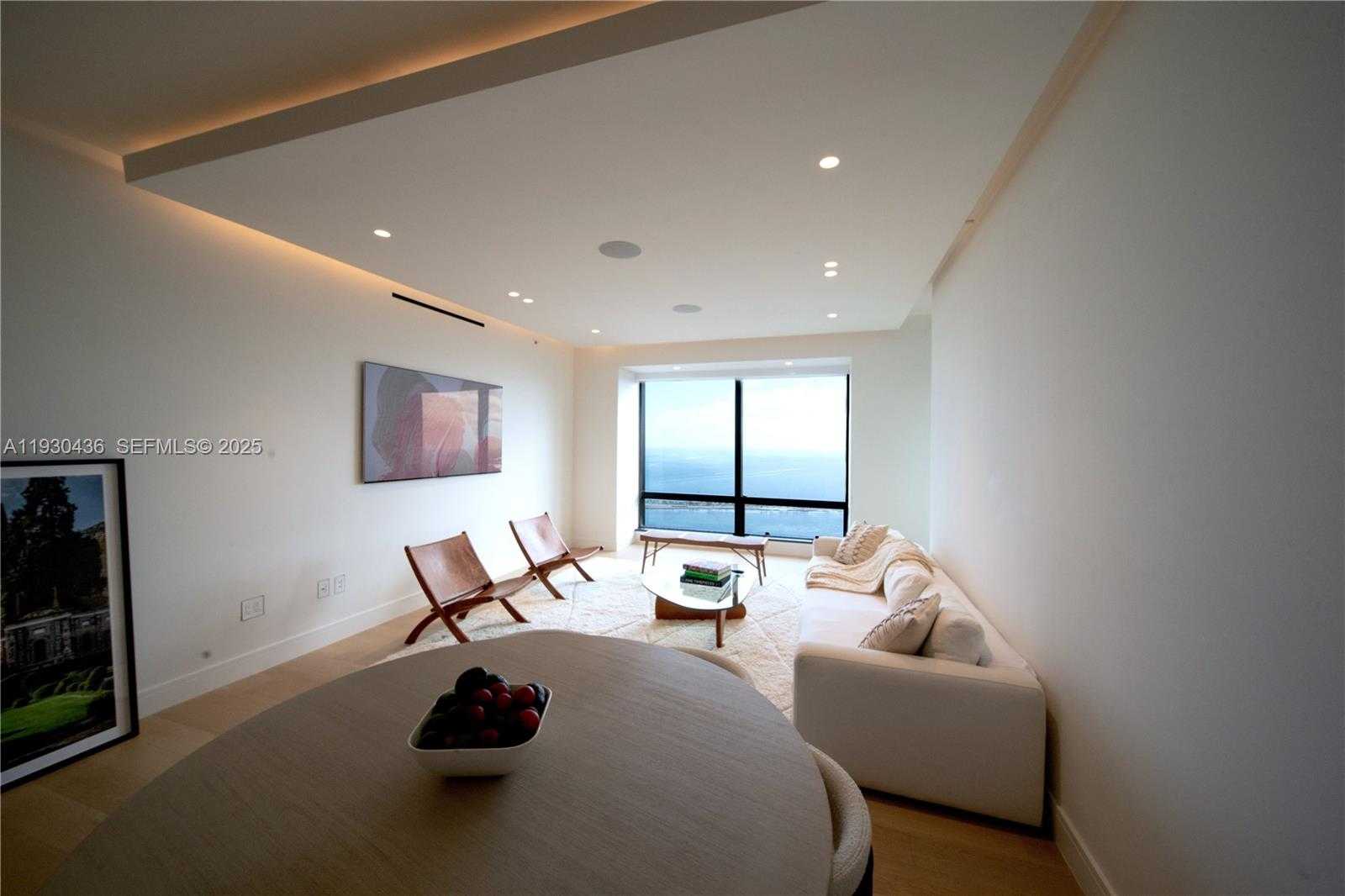 Small Image of 1425 BRICKELL AVE #57A, Miami Number 2