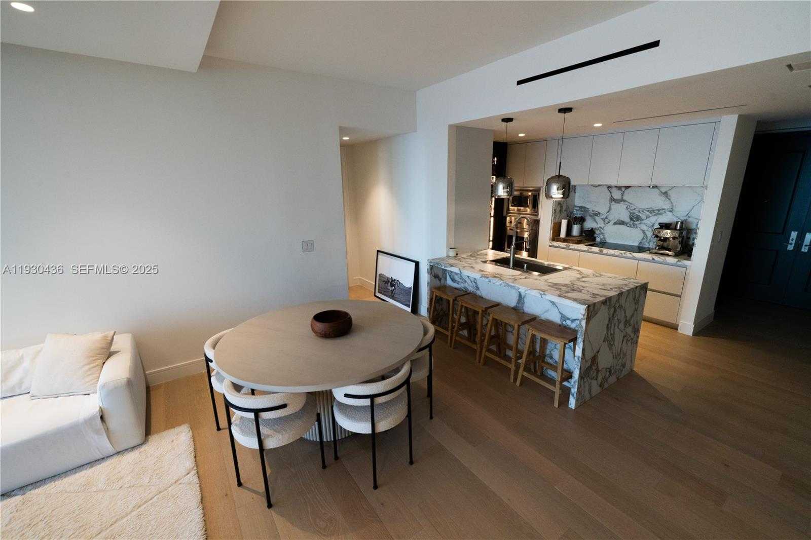 Small Image of 1425 BRICKELL AVE #57A, Miami Number 6