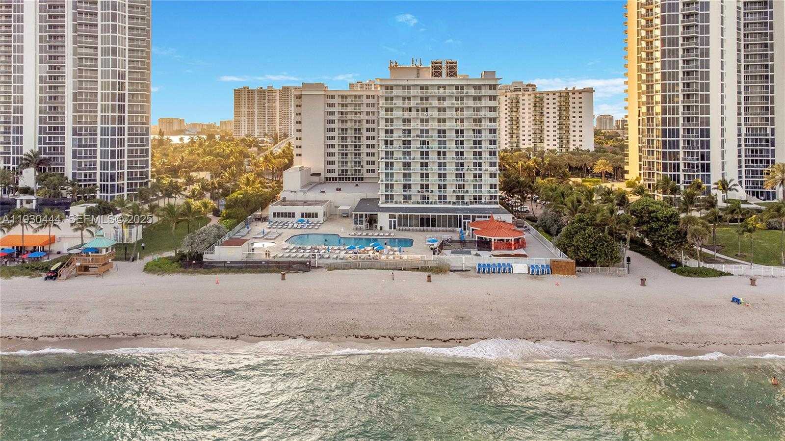 Small Image of 19201 COLLINS AVE #124, Sunny Isles Beach Number 28