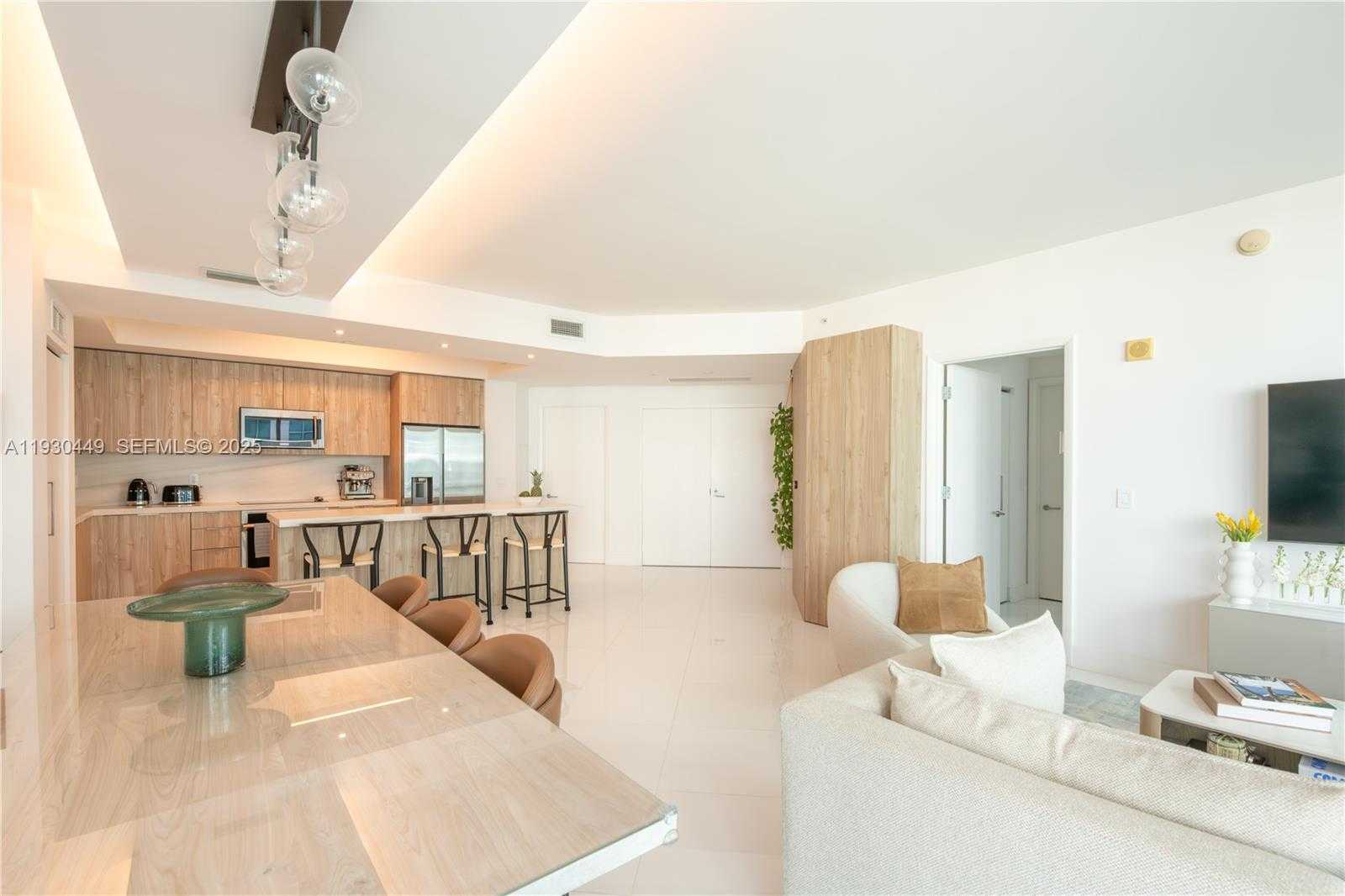 Small Image of 3131 NORTH EAST 188TH ST #2-605, Aventura Number 16