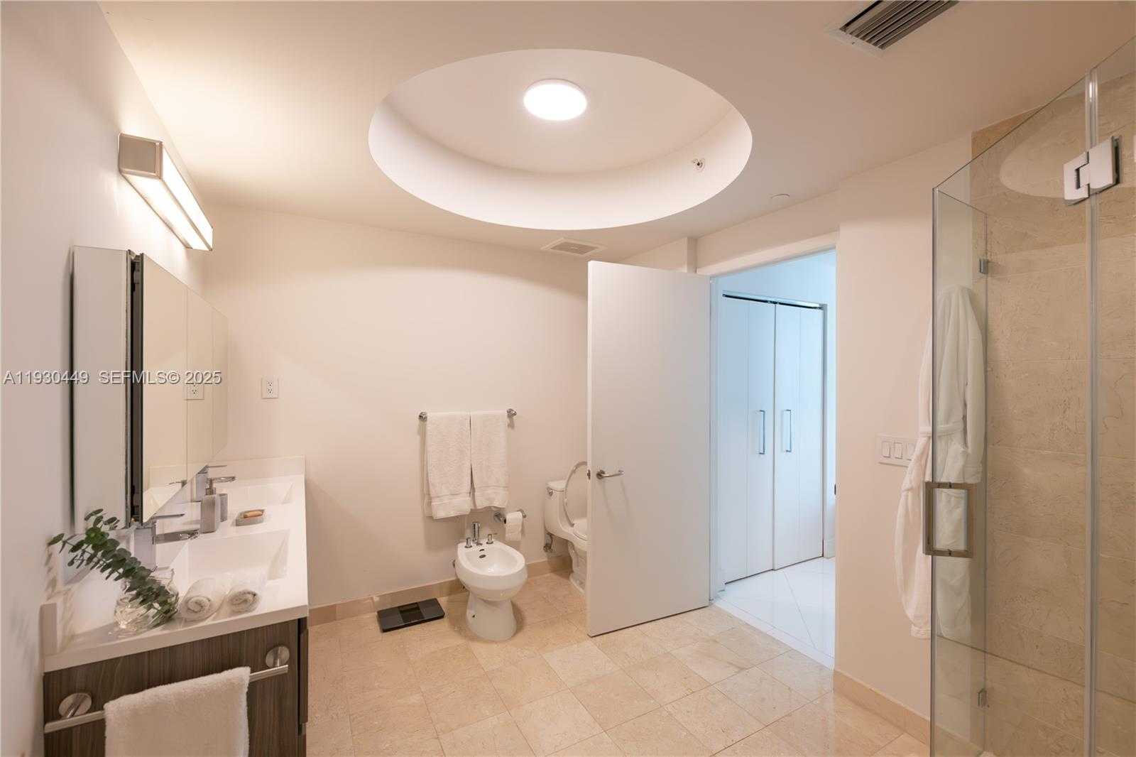 Small Image of 3131 NORTH EAST 188TH ST #2-605, Aventura Number 28