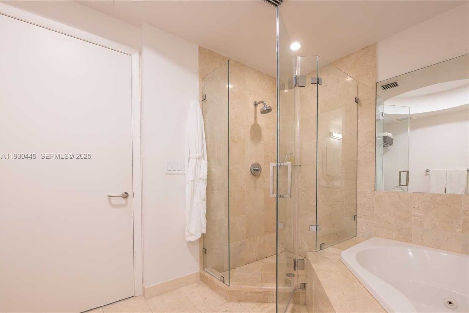 Small Image of 3131 NORTH EAST 188TH ST #2-605, Aventura Number 30