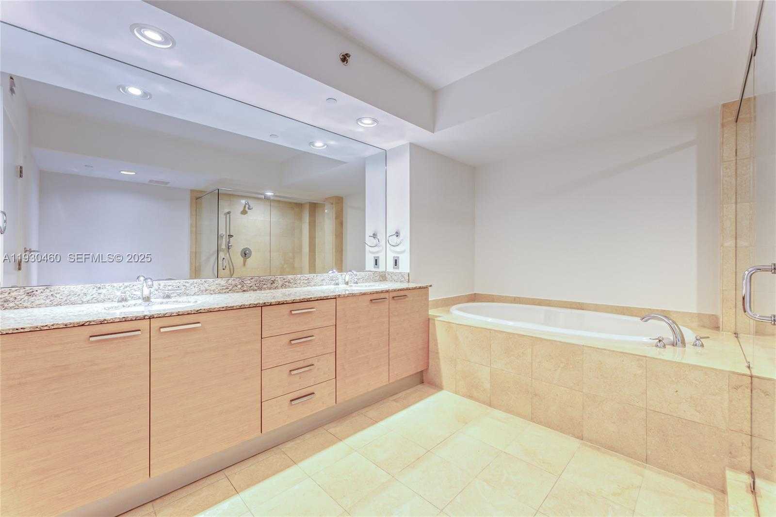 Small Image of 1830 SOUTH OCEAN DR #4601, Hallandale Beach Number 16