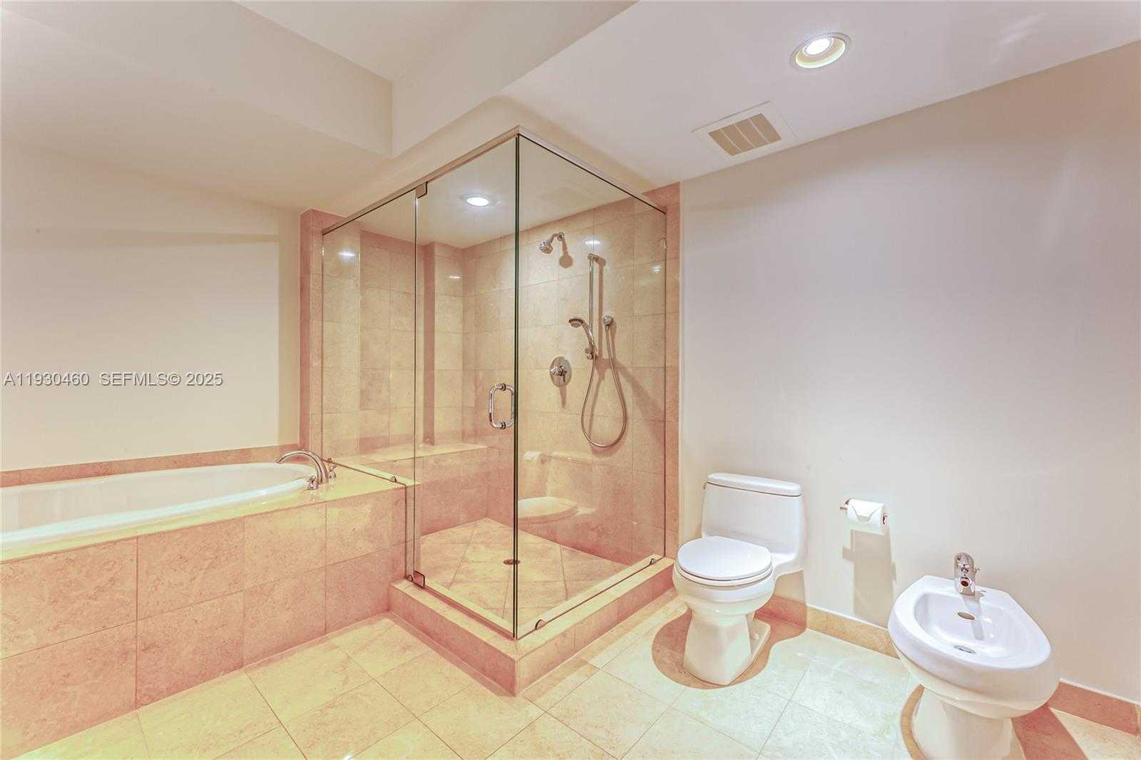 Small Image of 1830 SOUTH OCEAN DR #4601, Hallandale Beach Number 17