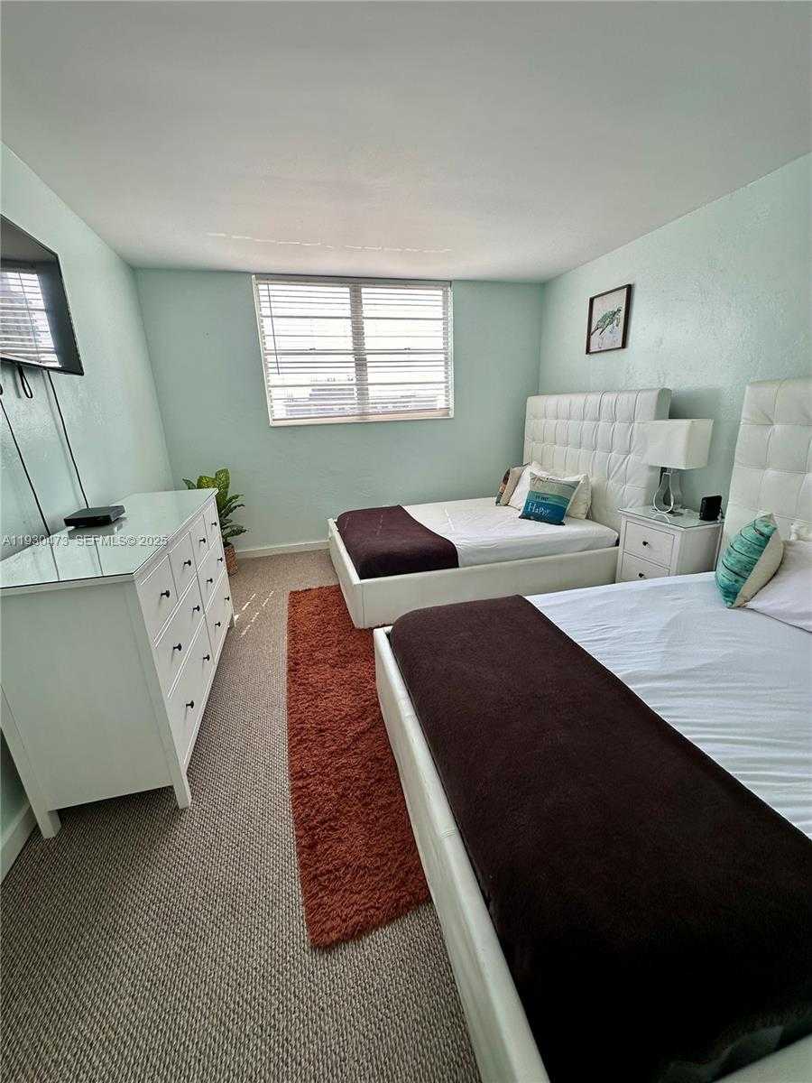 Small Image of 19370 COLLINS AVE #1203, Sunny Isles Beach Number 5