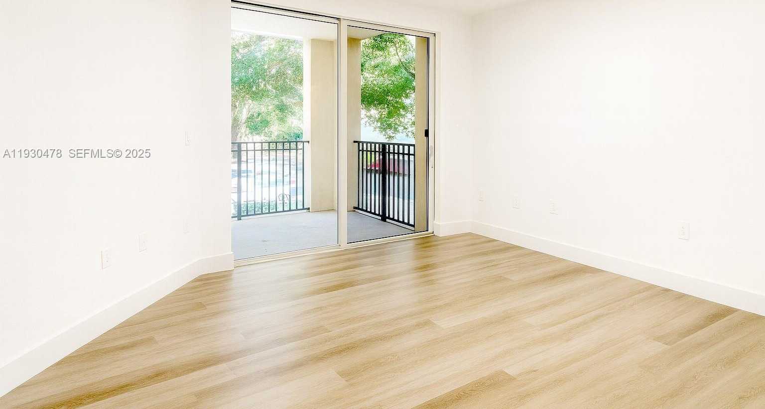 Small Image of 2564 CENTERGATE DR #208, Miramar Number 12