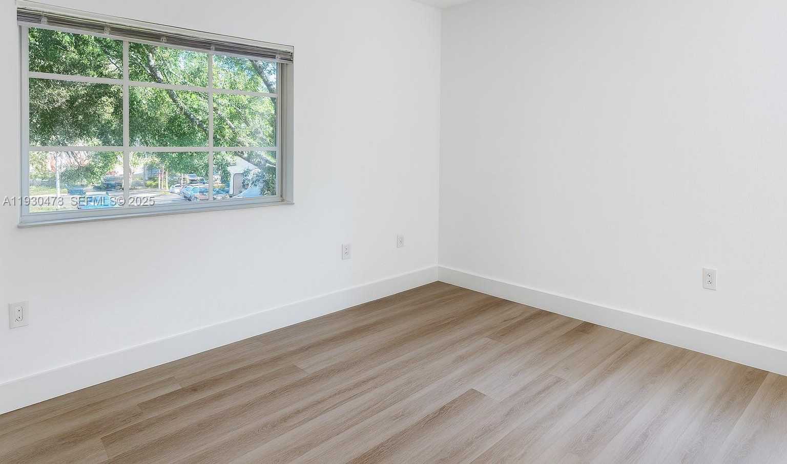 Small Image of 2564 CENTERGATE DR #208, Miramar Number 19