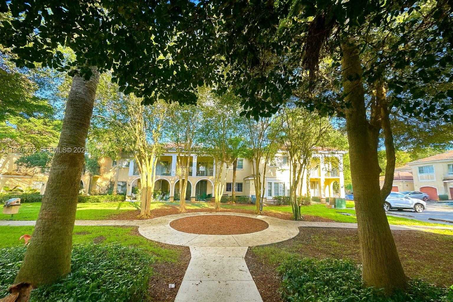 Small Image of 2564 CENTERGATE DR #208, Miramar Number 23