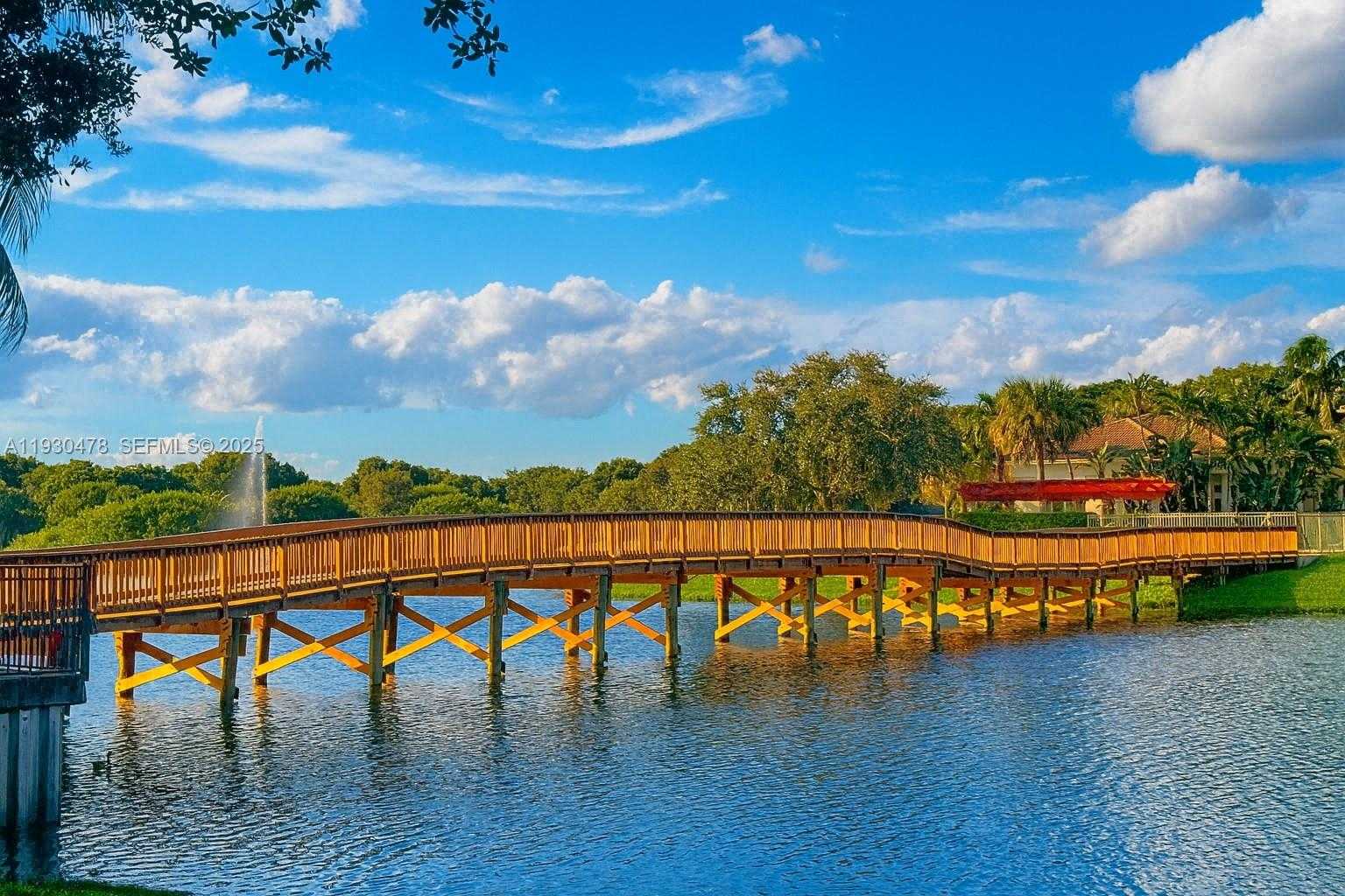 Small Image of 2564 CENTERGATE DR #208, Miramar Number 26