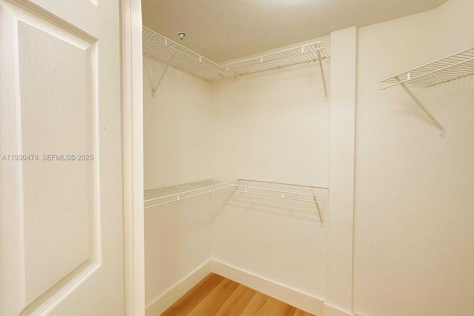 Small Image of 2564 CENTERGATE DR #208, Miramar Number 5