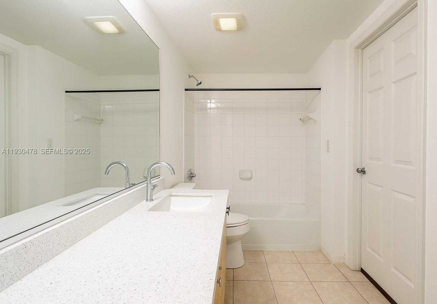 Small Image of 2564 CENTERGATE DR #208, Miramar Number 7