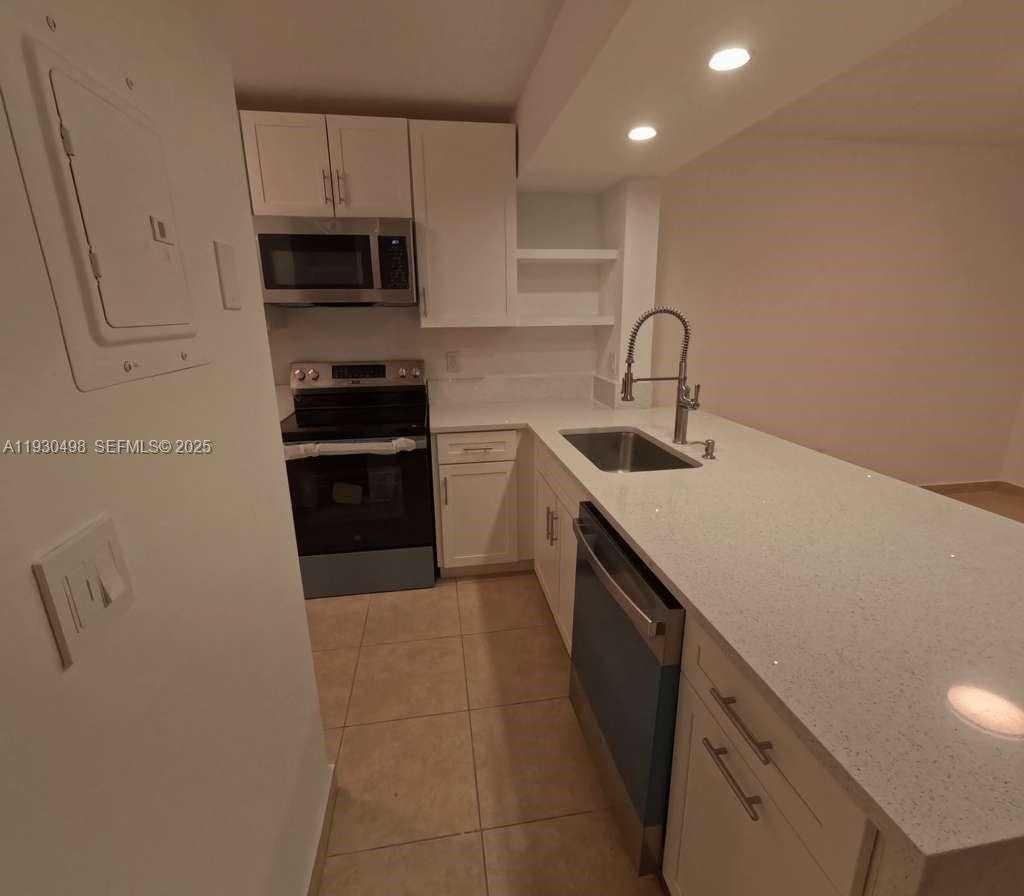 Small Image of 18870 NORTH WEST 57TH AVE #204, Hialeah Number 17