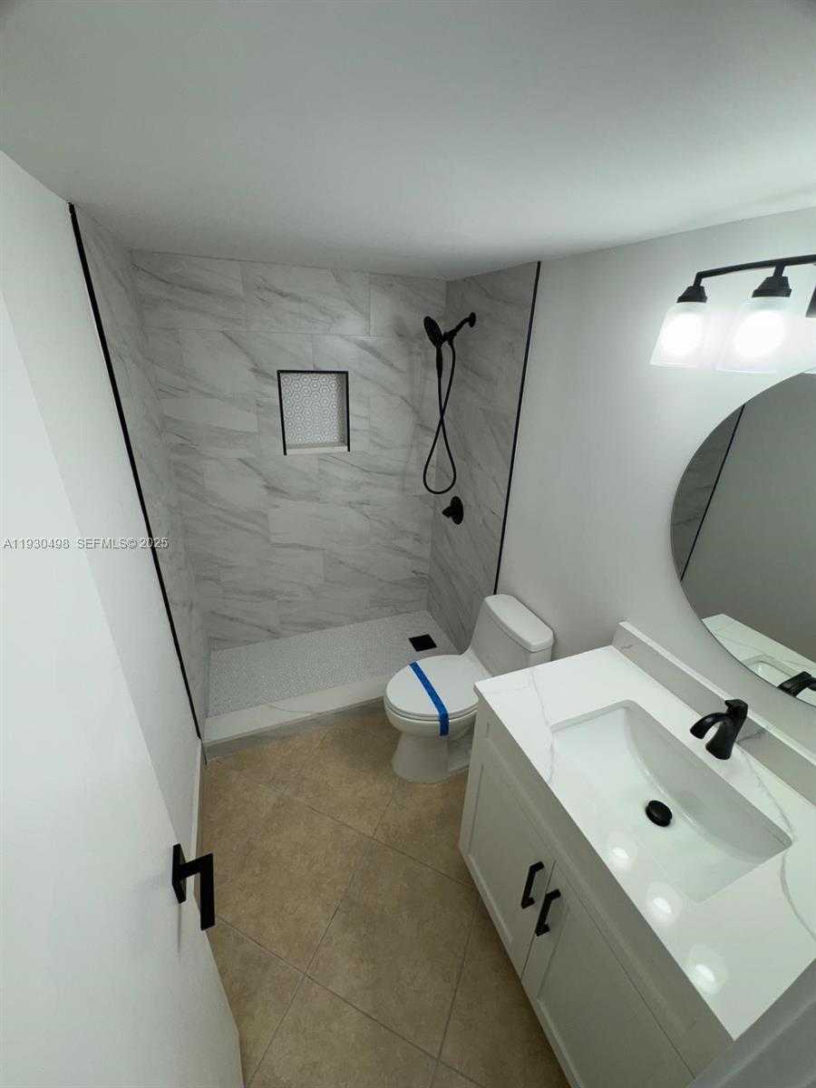 Small Image of 18870 NORTH WEST 57TH AVE #204, Hialeah Number 8