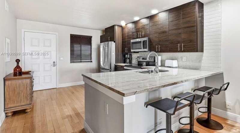 Small Image of 353 SOUTH US HIGHWAY 1 #C404, Jupiter Number 10