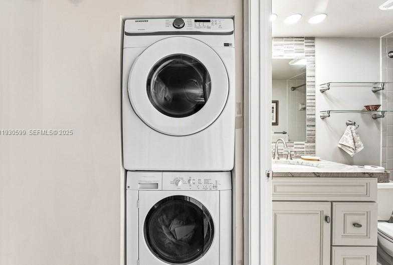 Small Image of 353 SOUTH US HIGHWAY 1 #C404, Jupiter Number 15