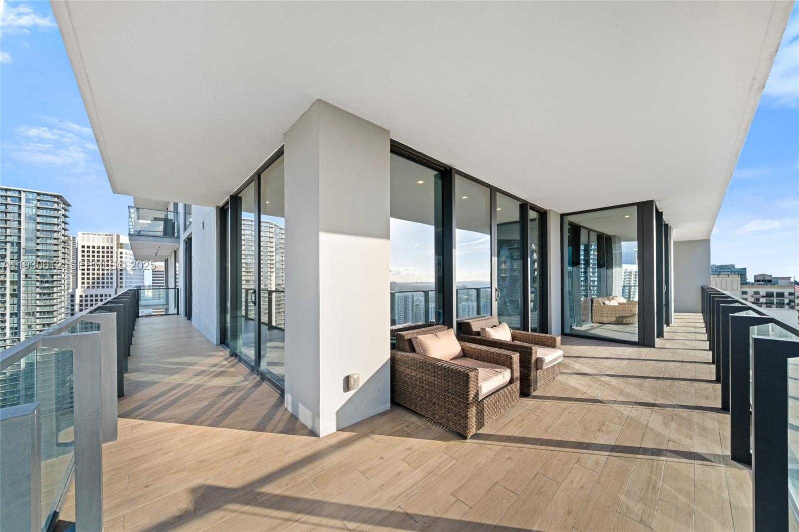 Small Image of 88 SOUTH WEST 7TH ST #3212, Miami Number 18