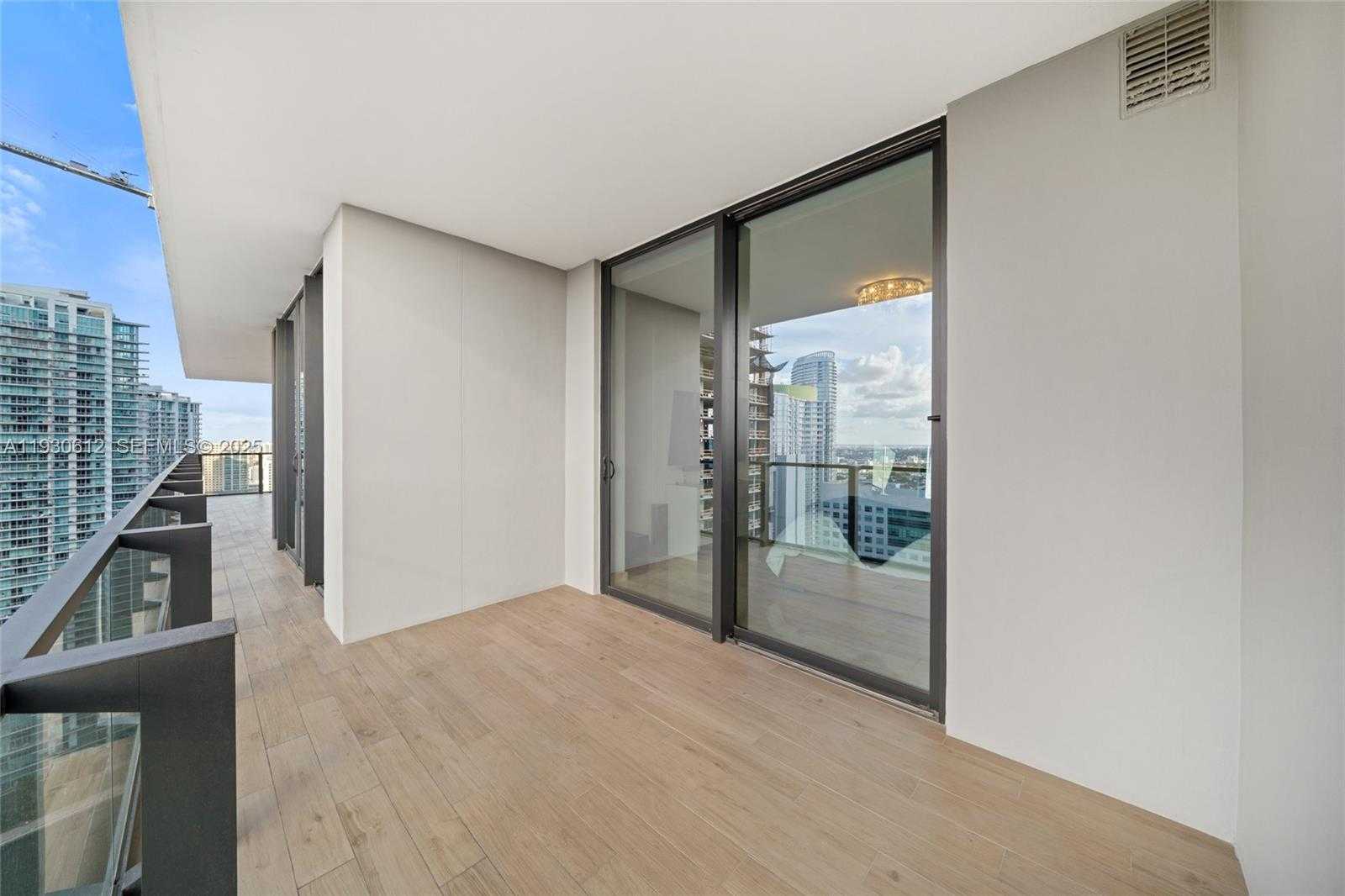 Small Image of 88 SOUTH WEST 7TH ST #3212, Miami Number 19